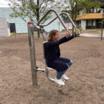 Detailansicht des playfit Oberkörpertrainer - Pressen K05029 aus Edelstahl